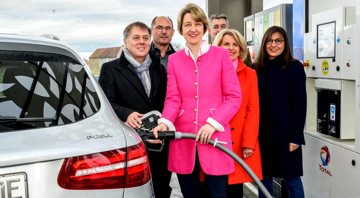 Despite little demand: second hydrogen filling station opens in Lower Franconia